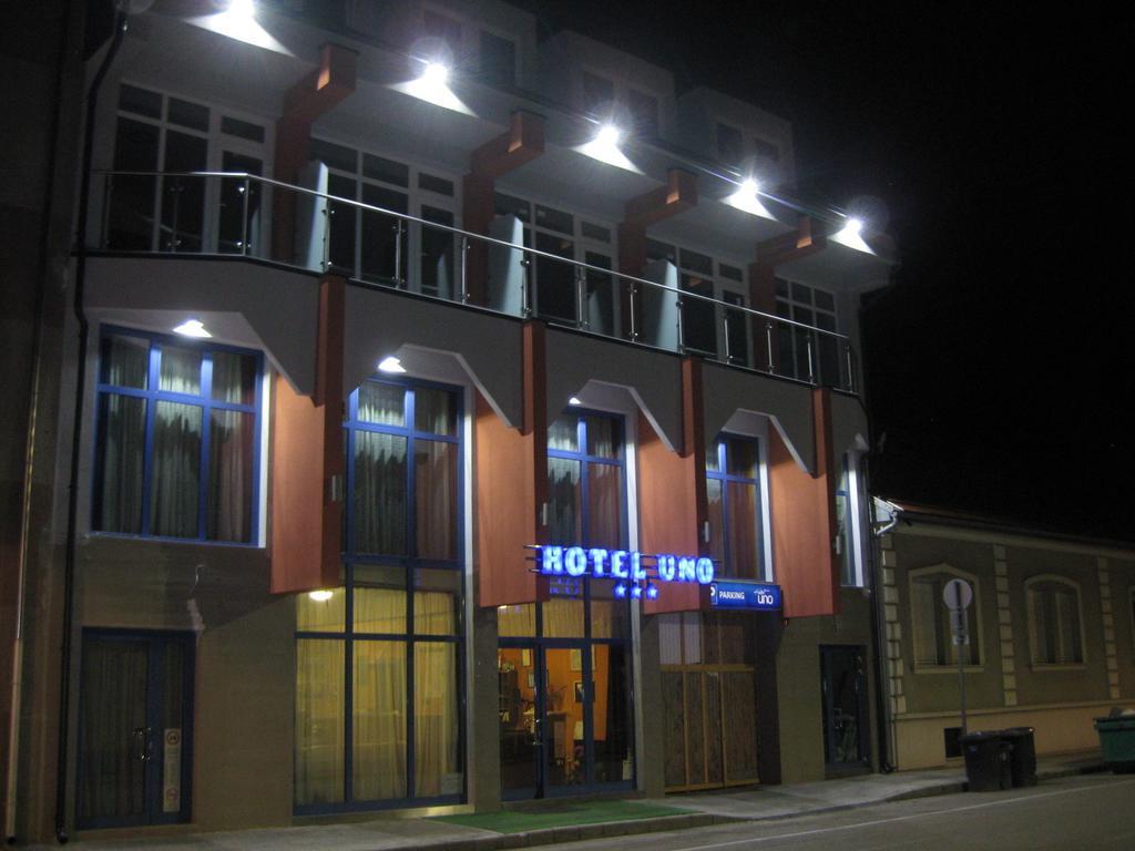 Hotel Uno Kecskemét Zewnętrze zdjęcie