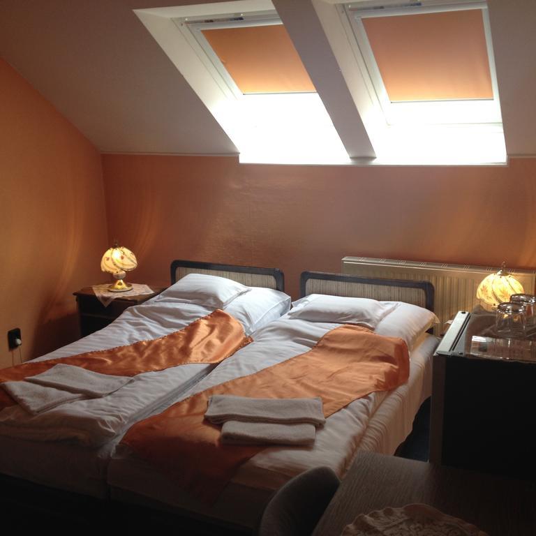 Hotel Uno Kecskemét Pokój zdjęcie