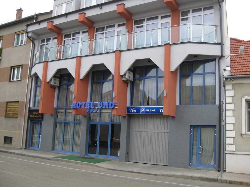 Hotel Uno Kecskemét Zewnętrze zdjęcie