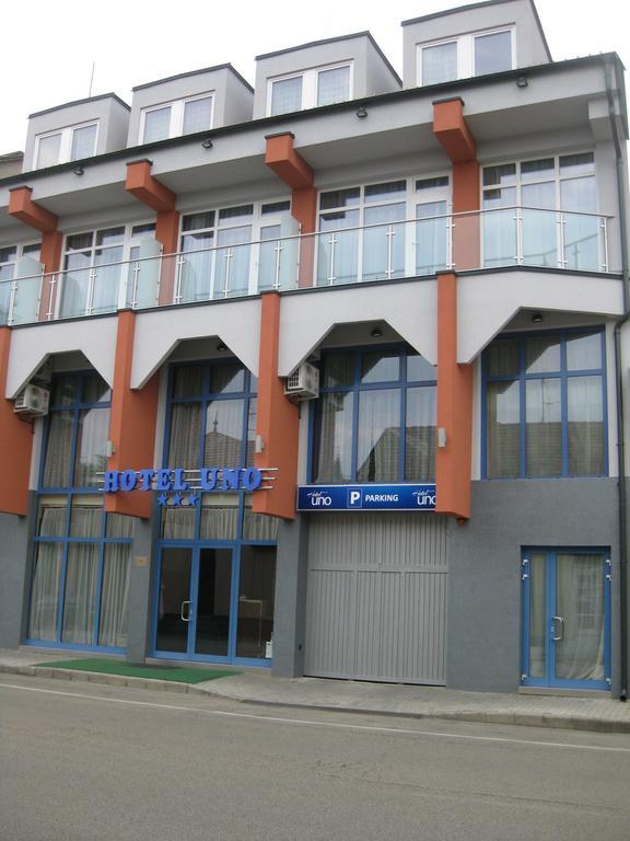 Hotel Uno Kecskemét Zewnętrze zdjęcie